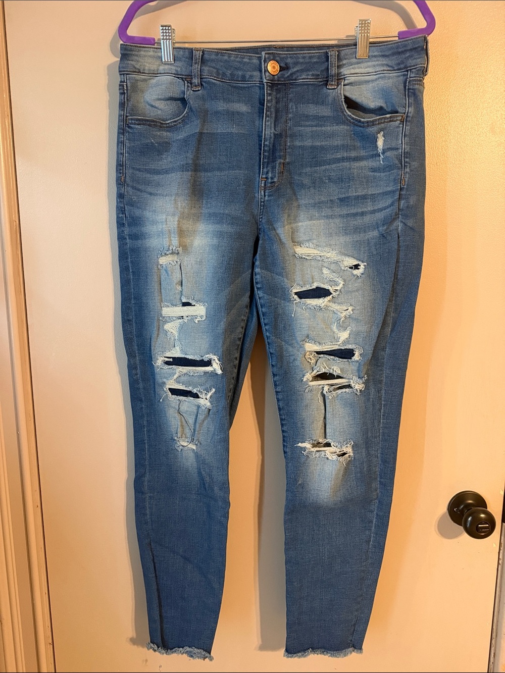 American Eagle Outfitters Distressed Medium Blue Skinny Jeans